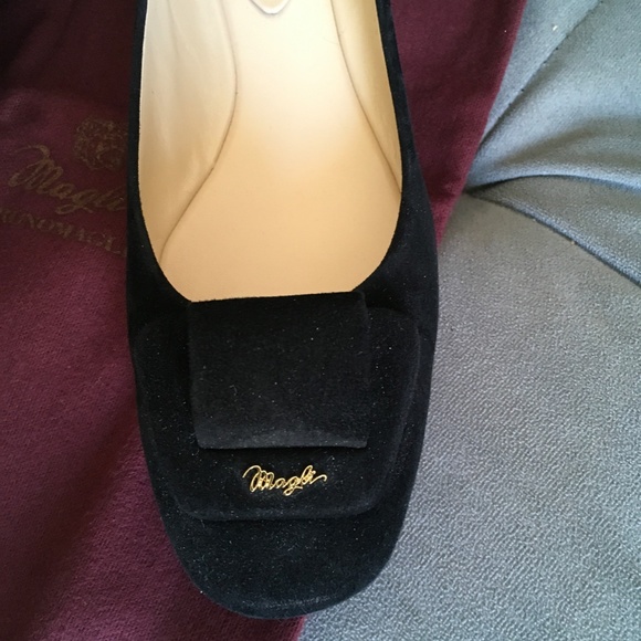 NWOT Black Suede Bruno Magli Dress Flats - Picture 2 of 6